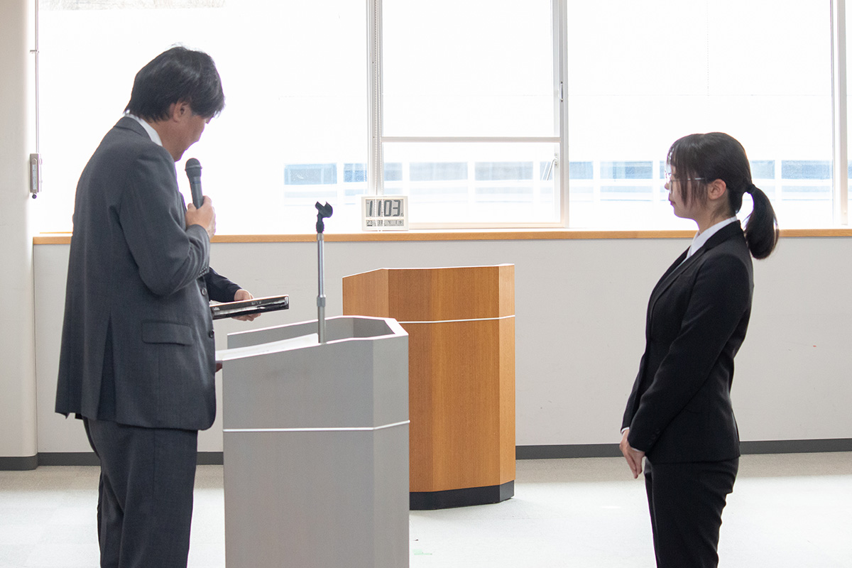 新入社員紹介の様子